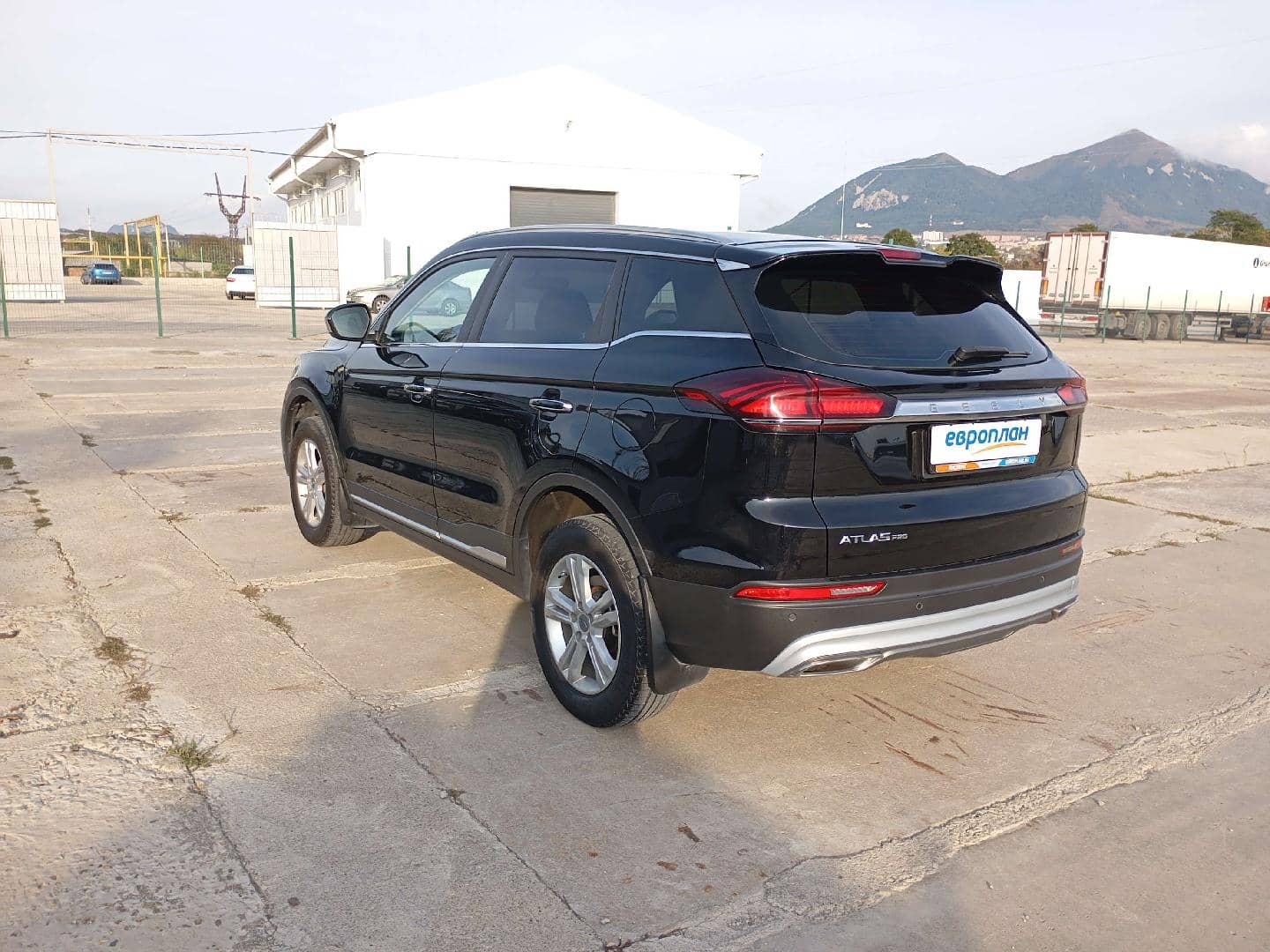 Geely Atlas Pro,  81 585 км, 2022 года в лизинг