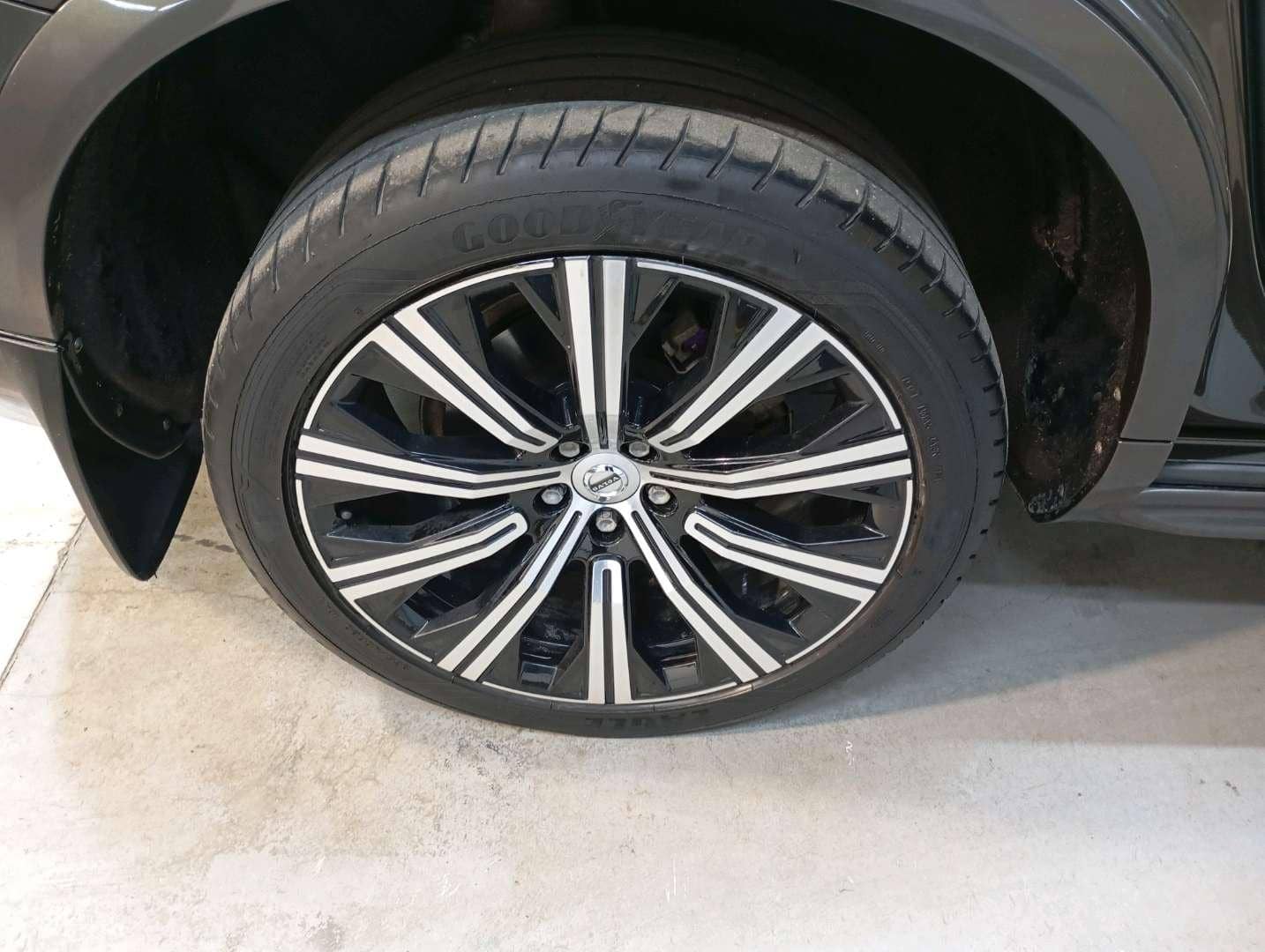 Volvo XC90,  218 999 км, 2021 года в лизинг
