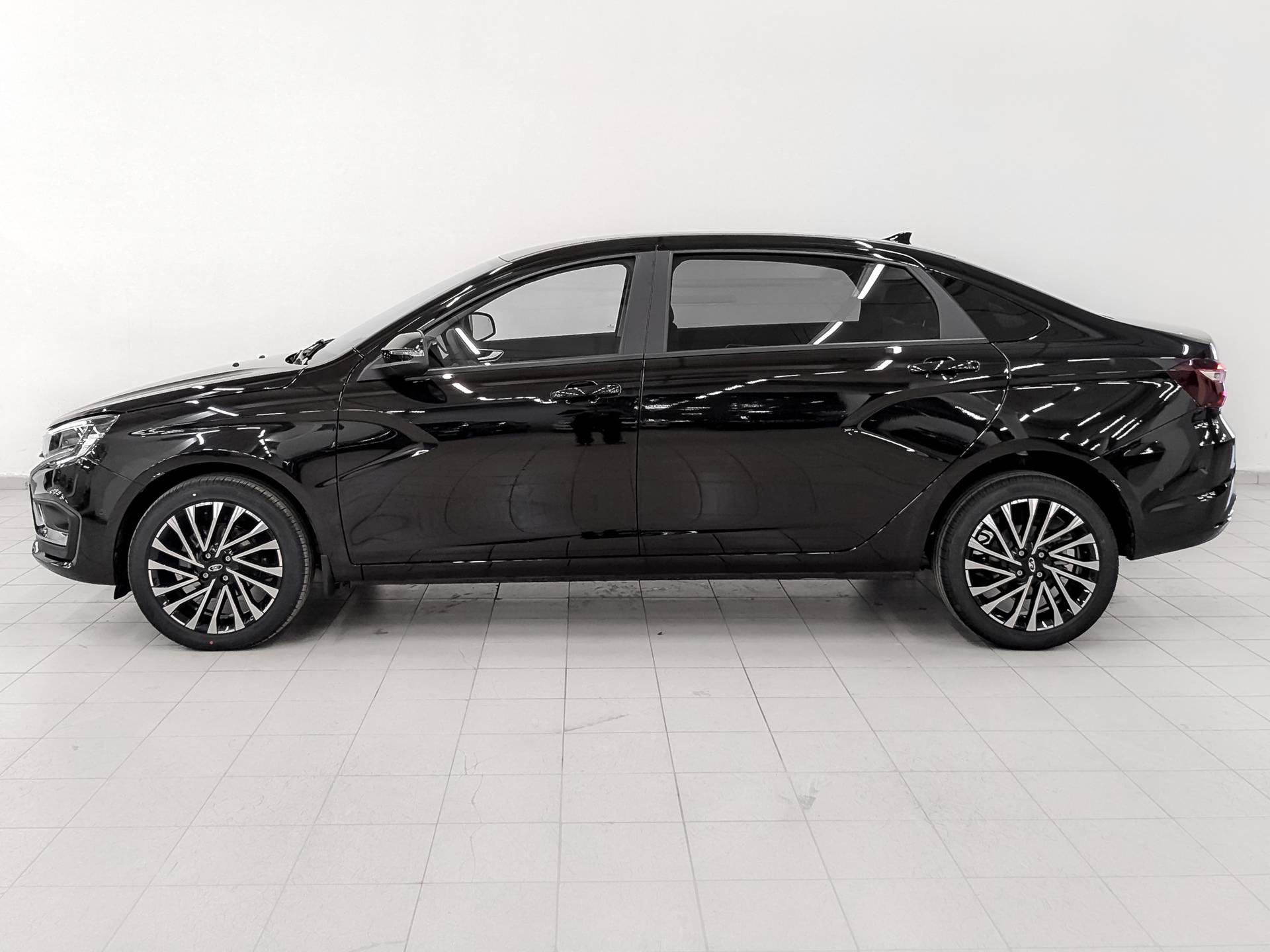 Lada Aura 1.8 CVT 2WD Status