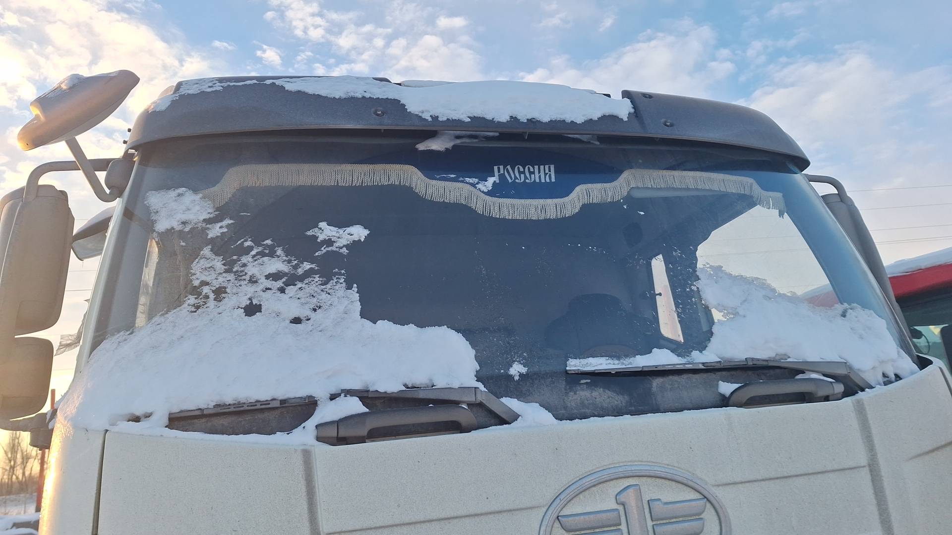 FAW CA3250P66K24T1E5 6х4,  173 630 км, 2022 года в лизинг