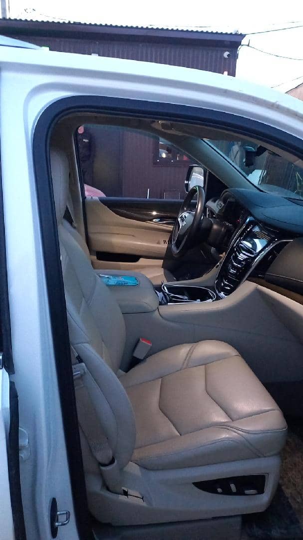 Cadillac Escalade,  87 620 км, 2019 года в лизинг