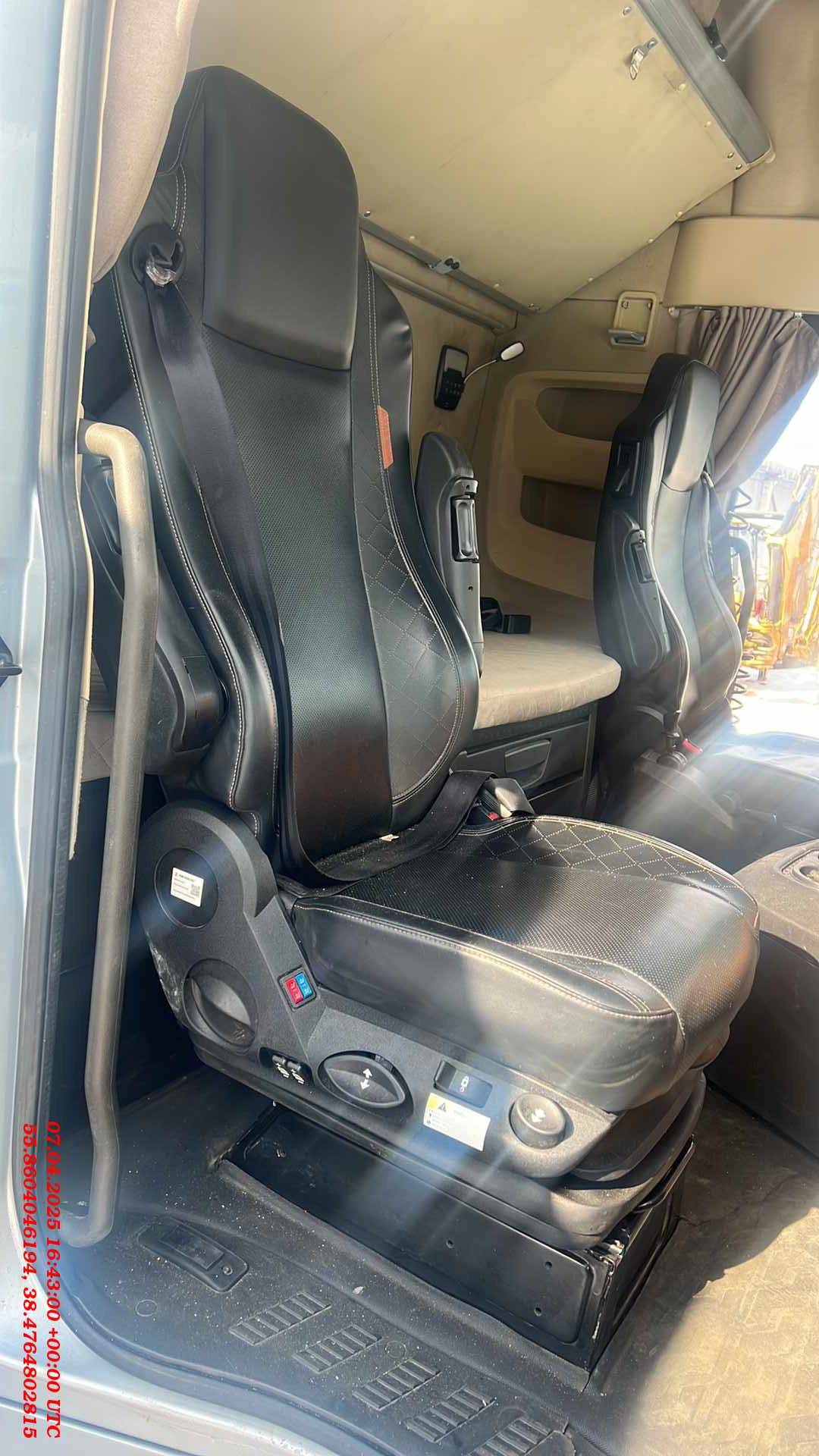 Shacman SX4188YY381,  633 491 км, 2023 года в лизинг