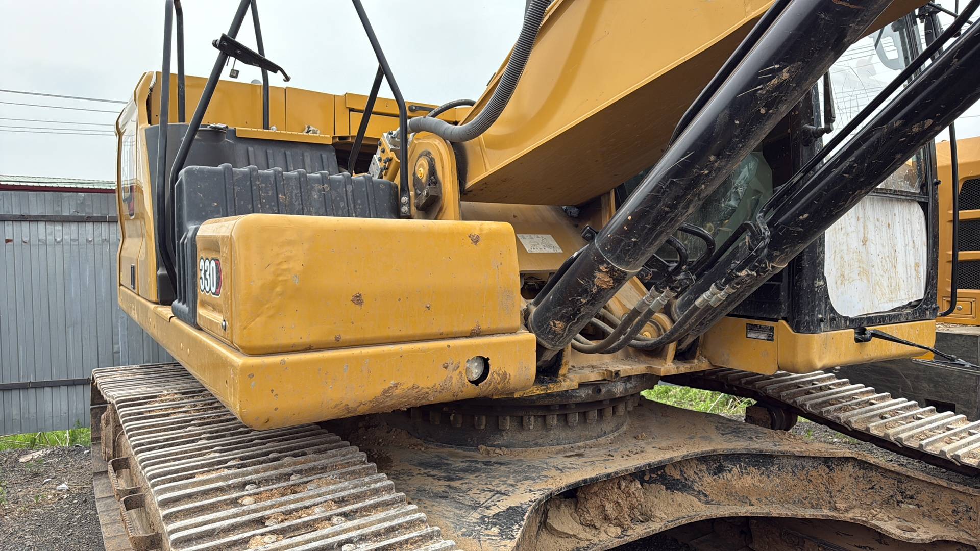 CATERPILLAR 330, 2022 года в лизинг