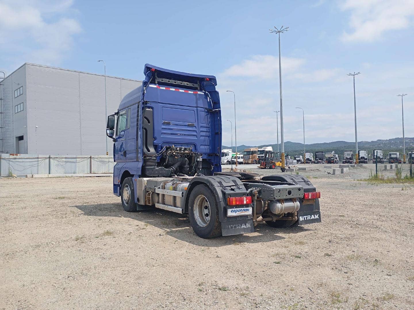 Sitrak C7H MAX ZZ4186V391HE,  883 618 км, 2023 года в лизинг
