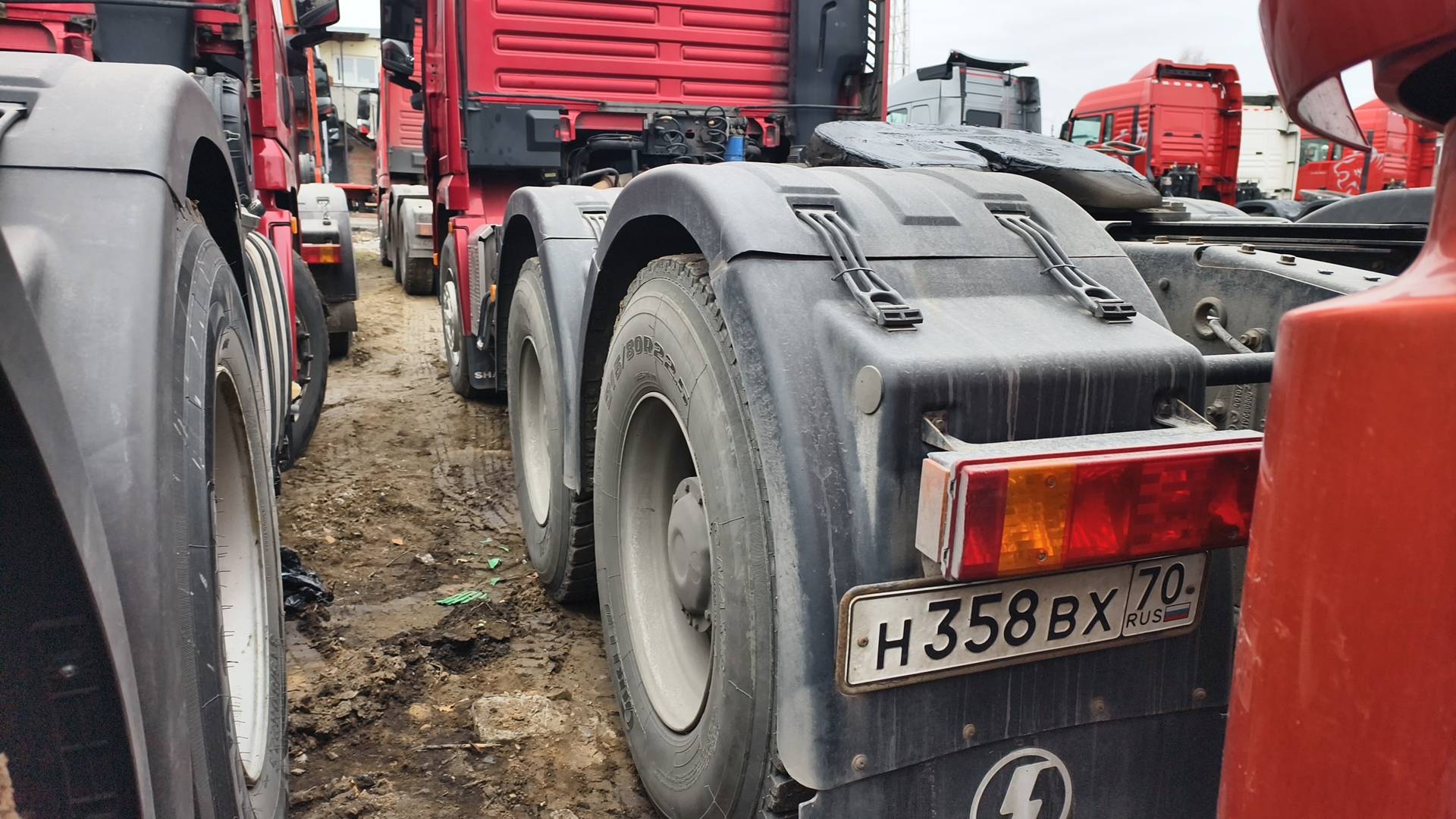 Shacman SX42584V324,  437 847 км, 2022 года в лизинг