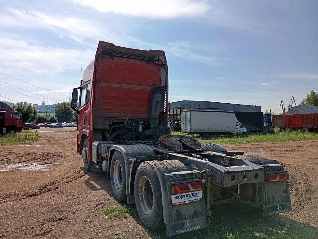 Shacman SX42584V324,  190 623 км, 2024 года в лизинг
