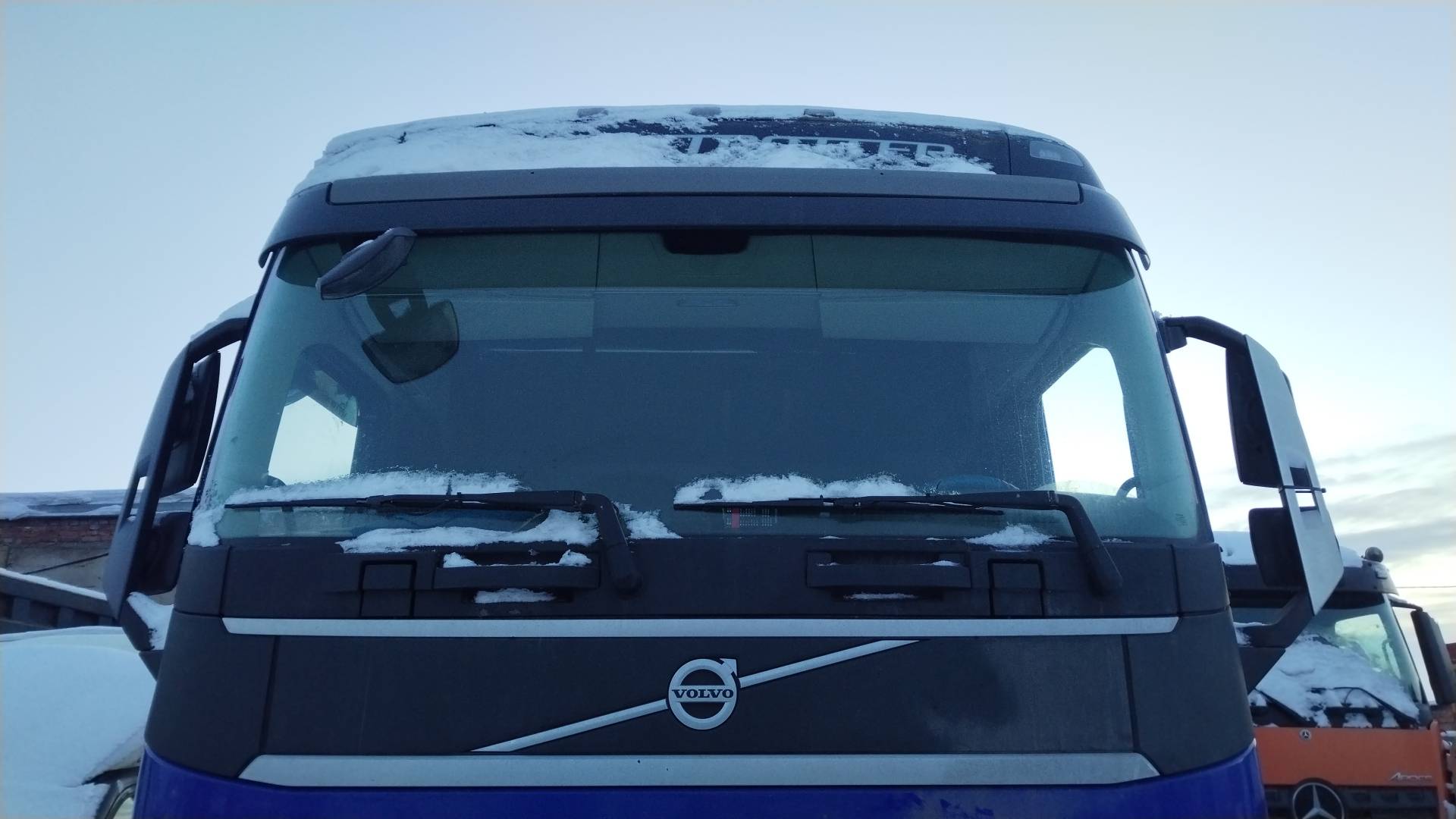 Volvo FH 460 6x4 (FH Globetrotter),  685 585 км, 2018 года в лизинг