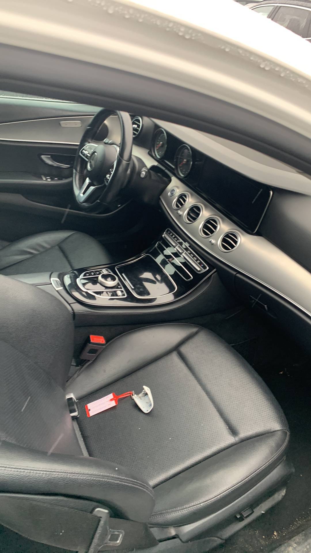 Mercedes-Benz E седан,  240 000 км, 2018 года в лизинг