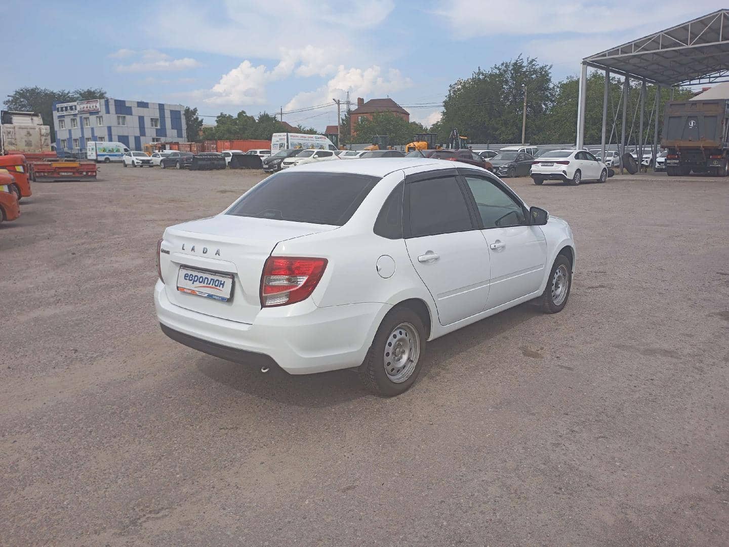 Lada Granta седан,  57 889 км, 2024 года в лизинг