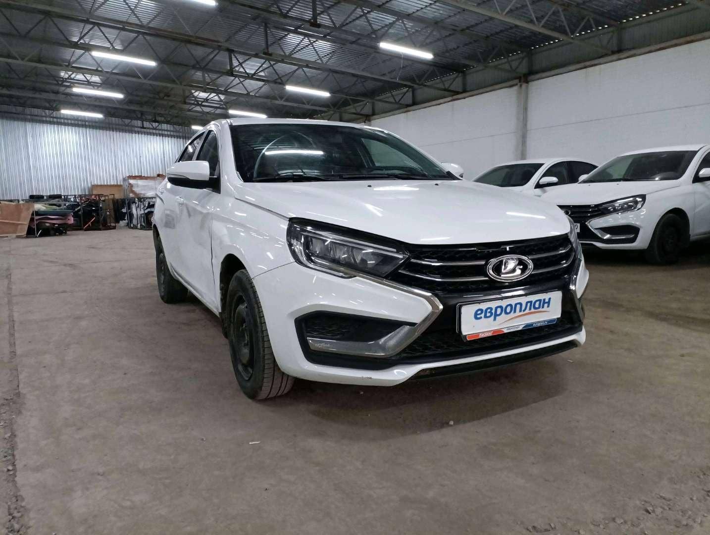 Lada Vesta седан,  200 000 км, 2023 года в лизинг