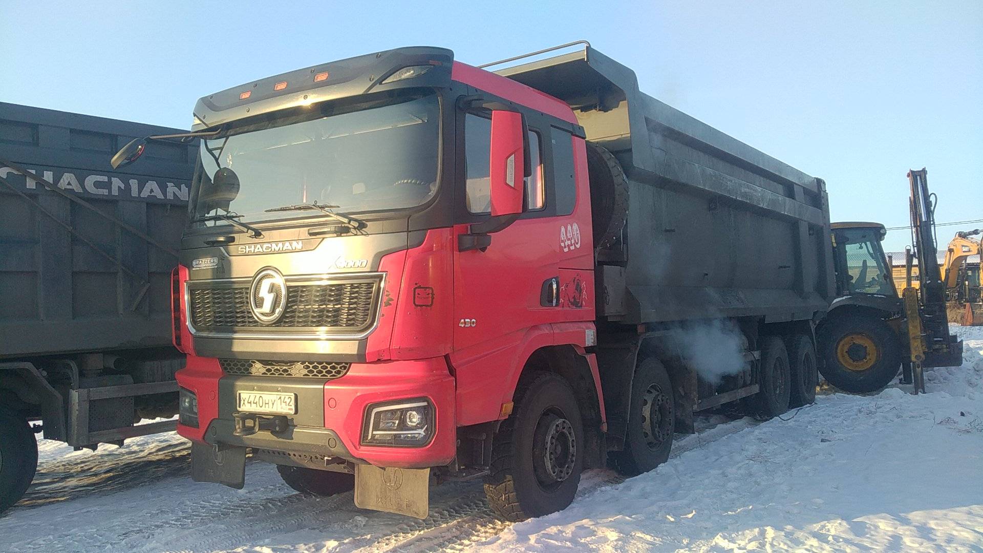 Shacman SX33186V366,  218 466 км, 2024 года в лизинг