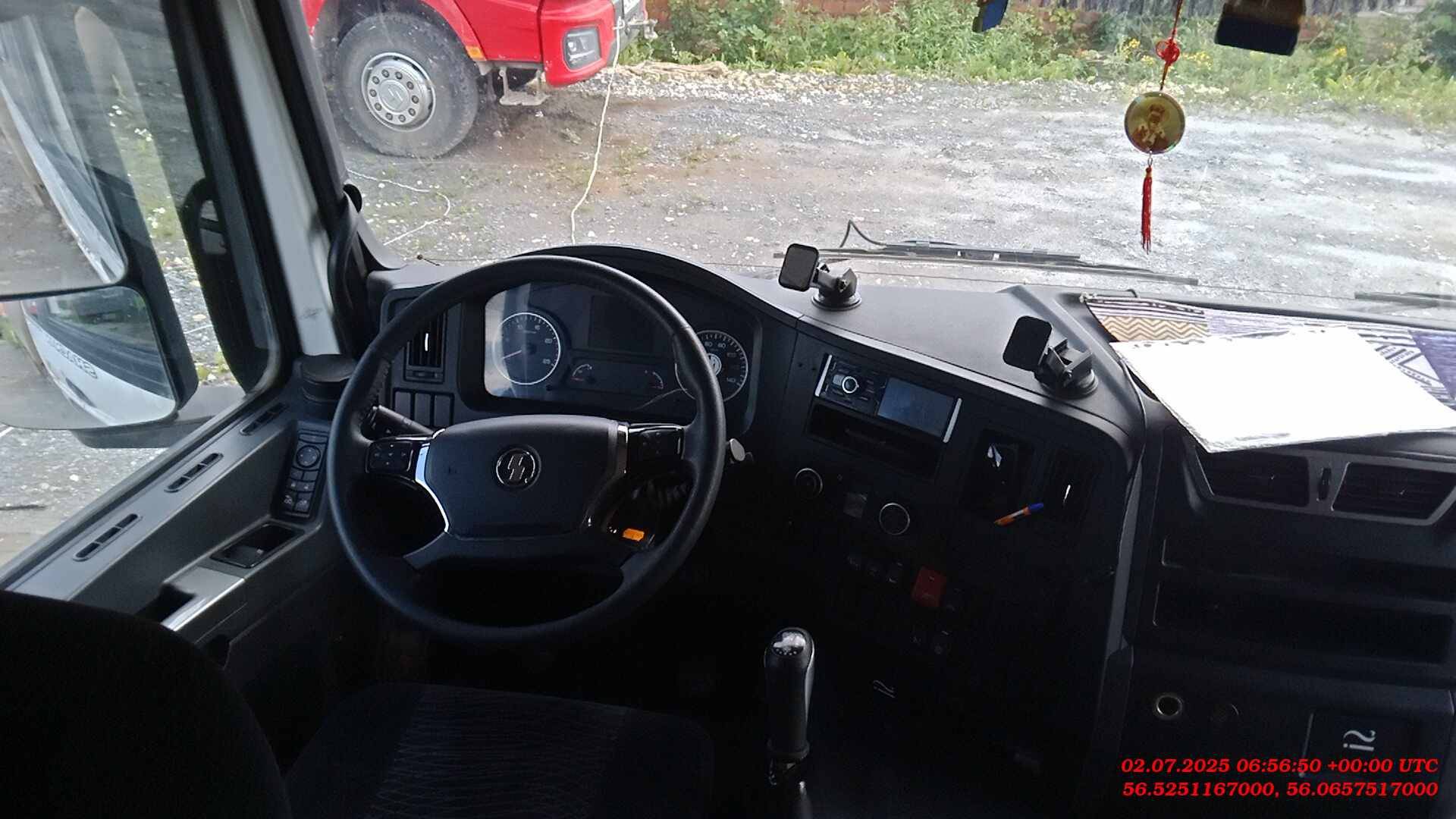 Shacman SX331863366,  247 365 км, 2022 года в лизинг