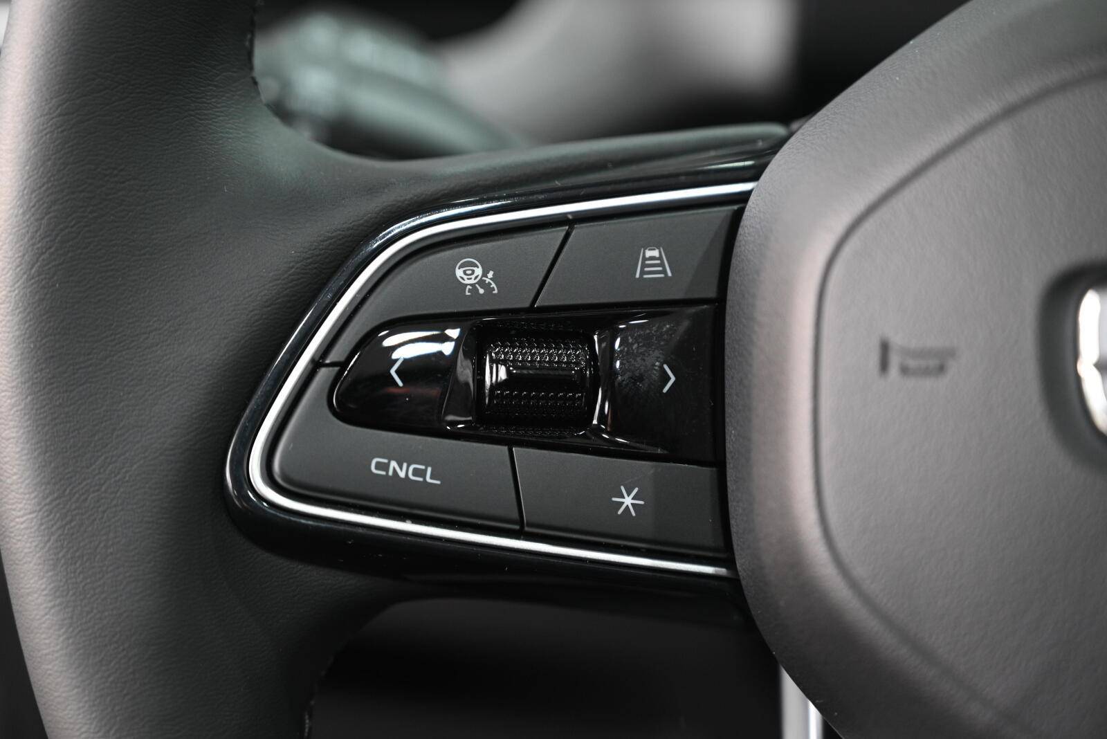 Geely Atlas Flagship 2.0T 8AT 4WD