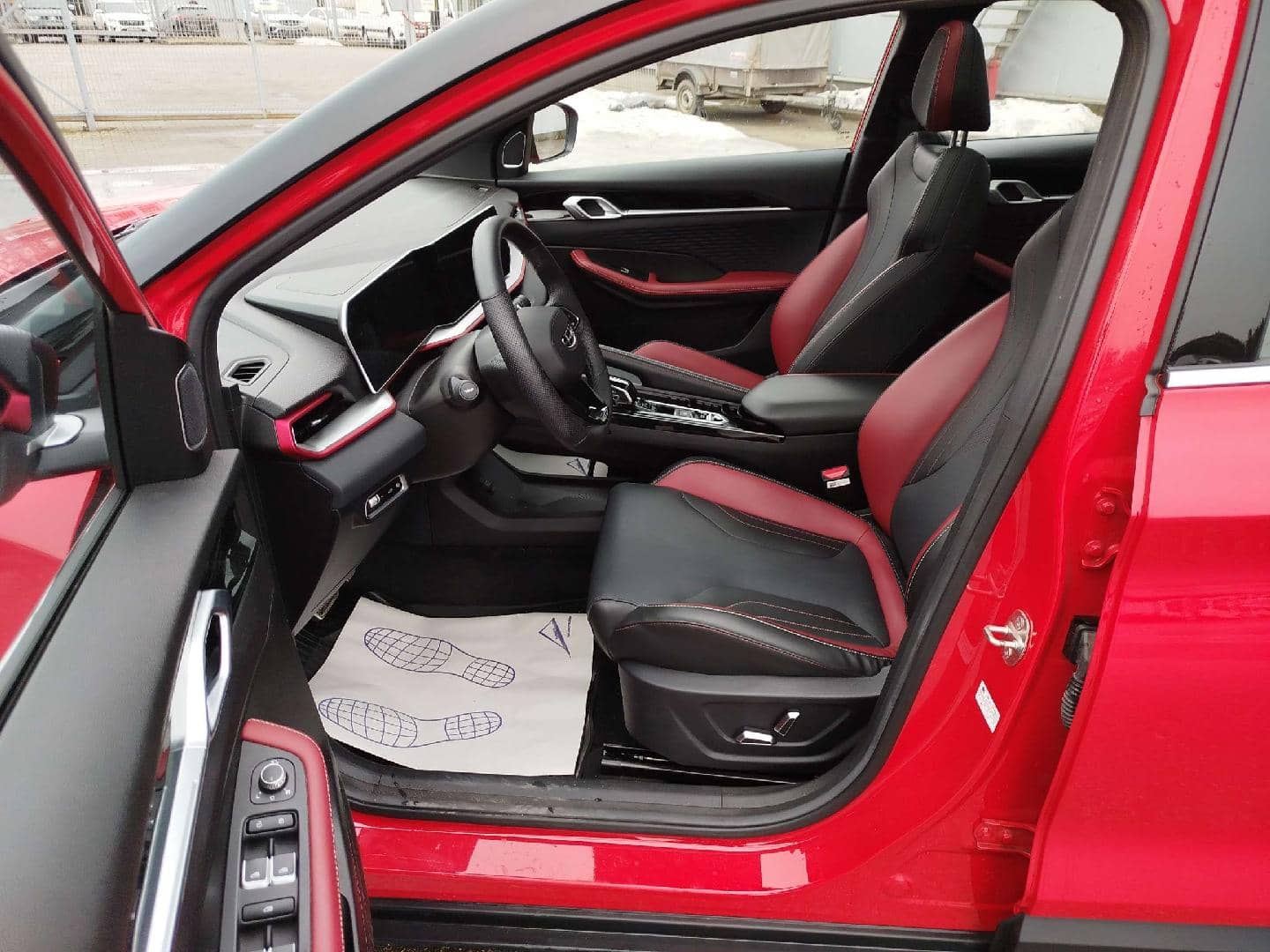 Geely Coolray,  15 159 км, 2024 года в лизинг