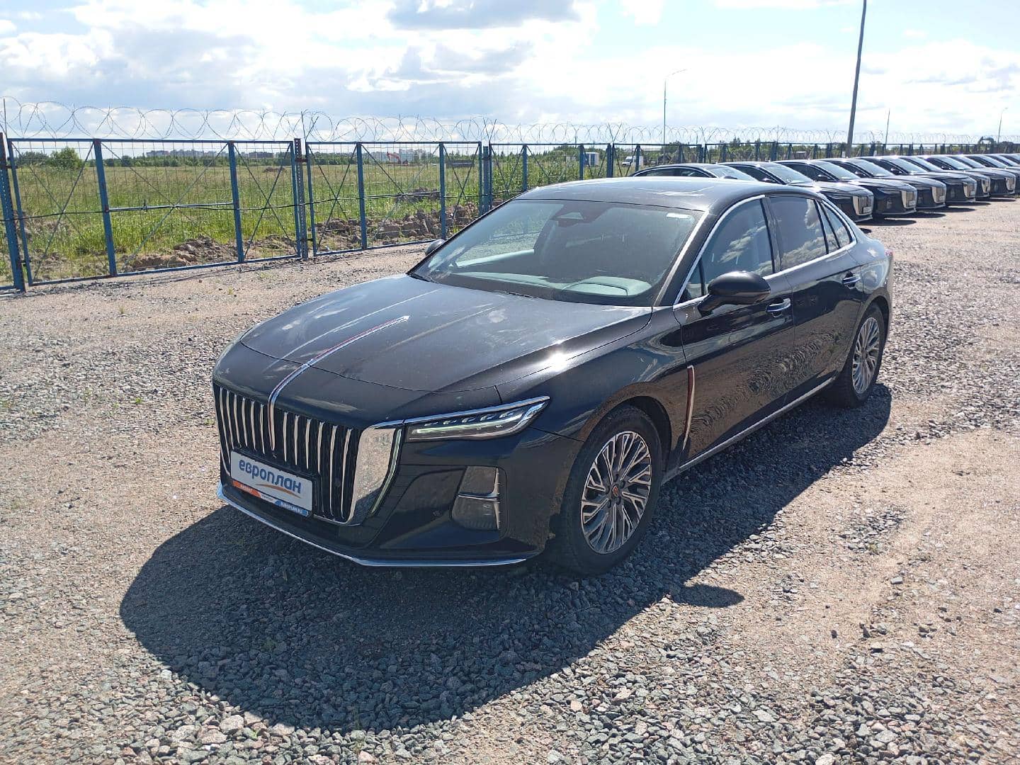 Hongqi H5