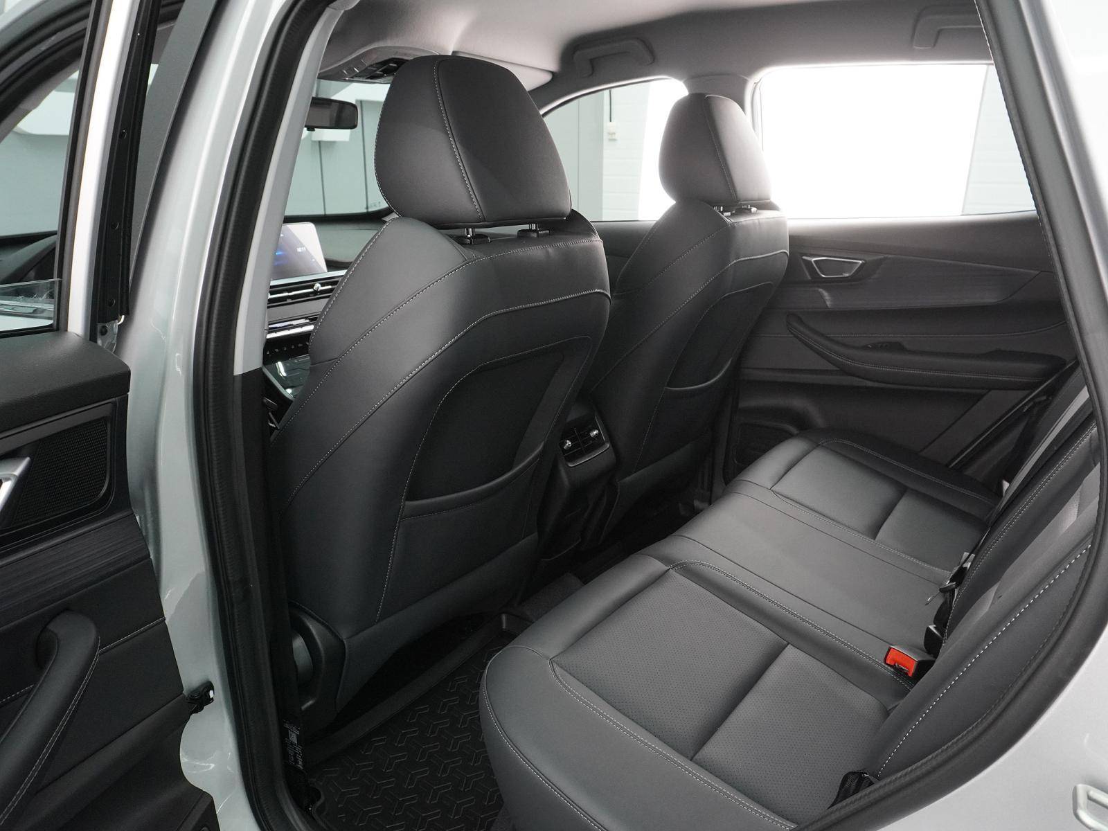 Chery Tiggo 4 PRO Action