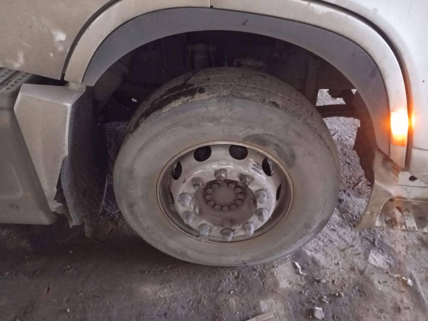Shacman SX4188YY381,  337 458 км, 2023 года в лизинг