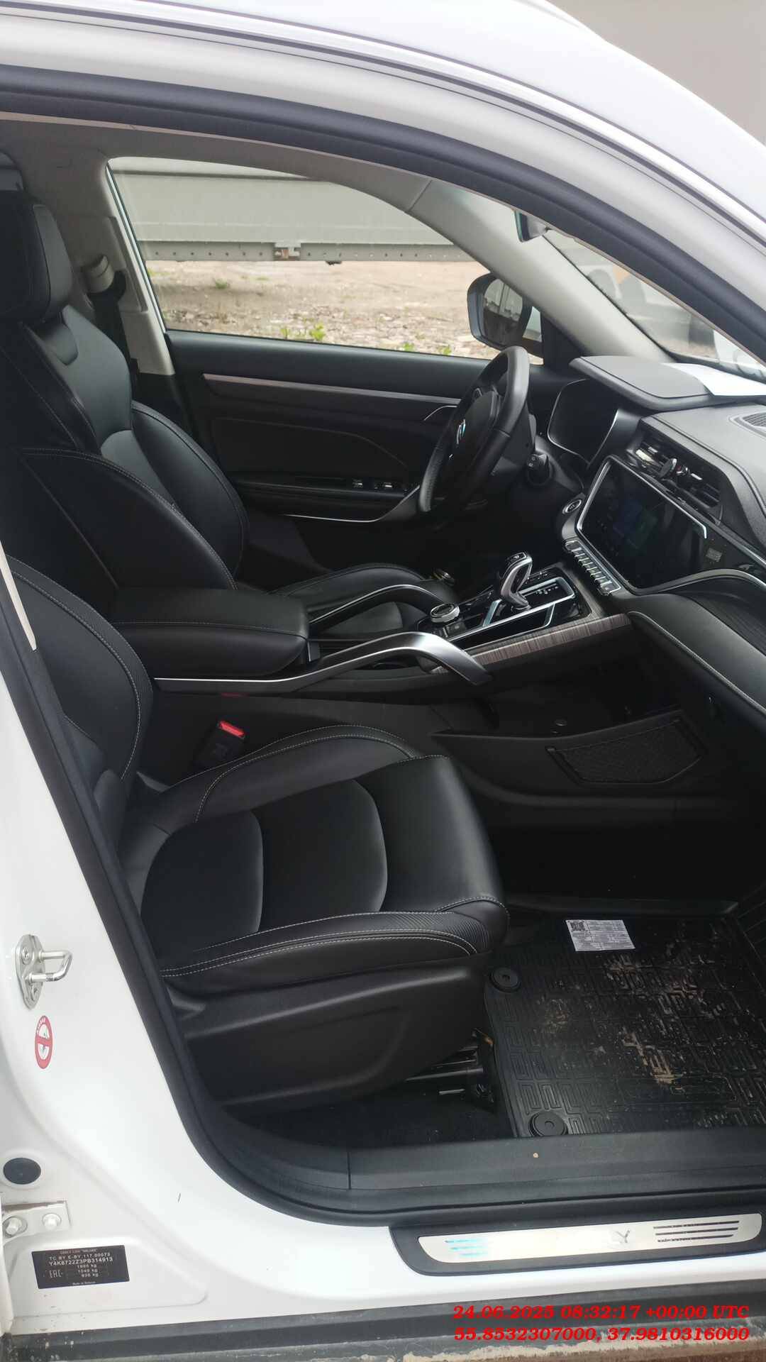 Geely Atlas Pro,  141 292 км, 2023 года в лизинг