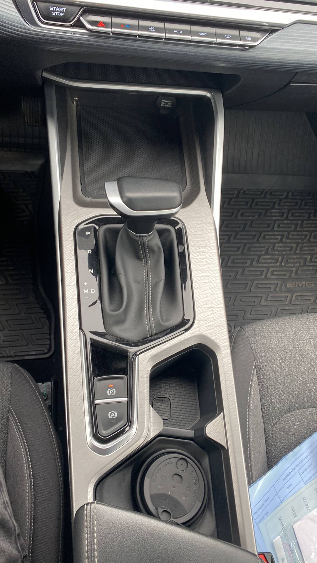 Geely Emgrand,  78 690 км, 2024 года в лизинг