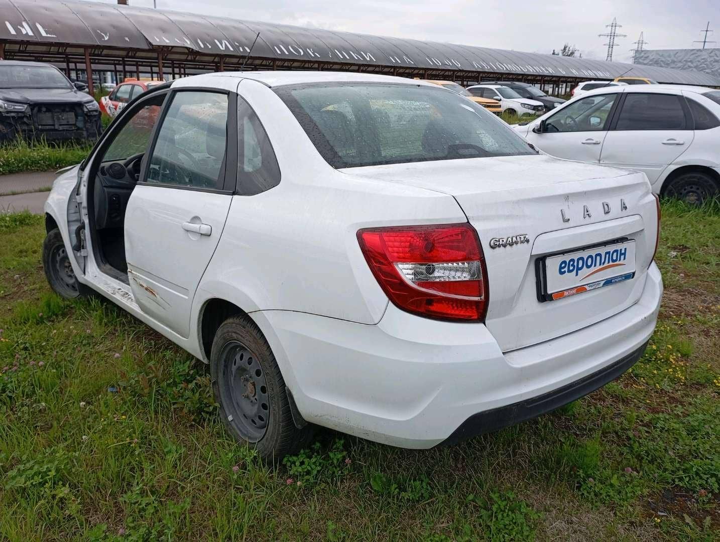 Lada Granta седан,  71 812 км, 2023 года в лизинг