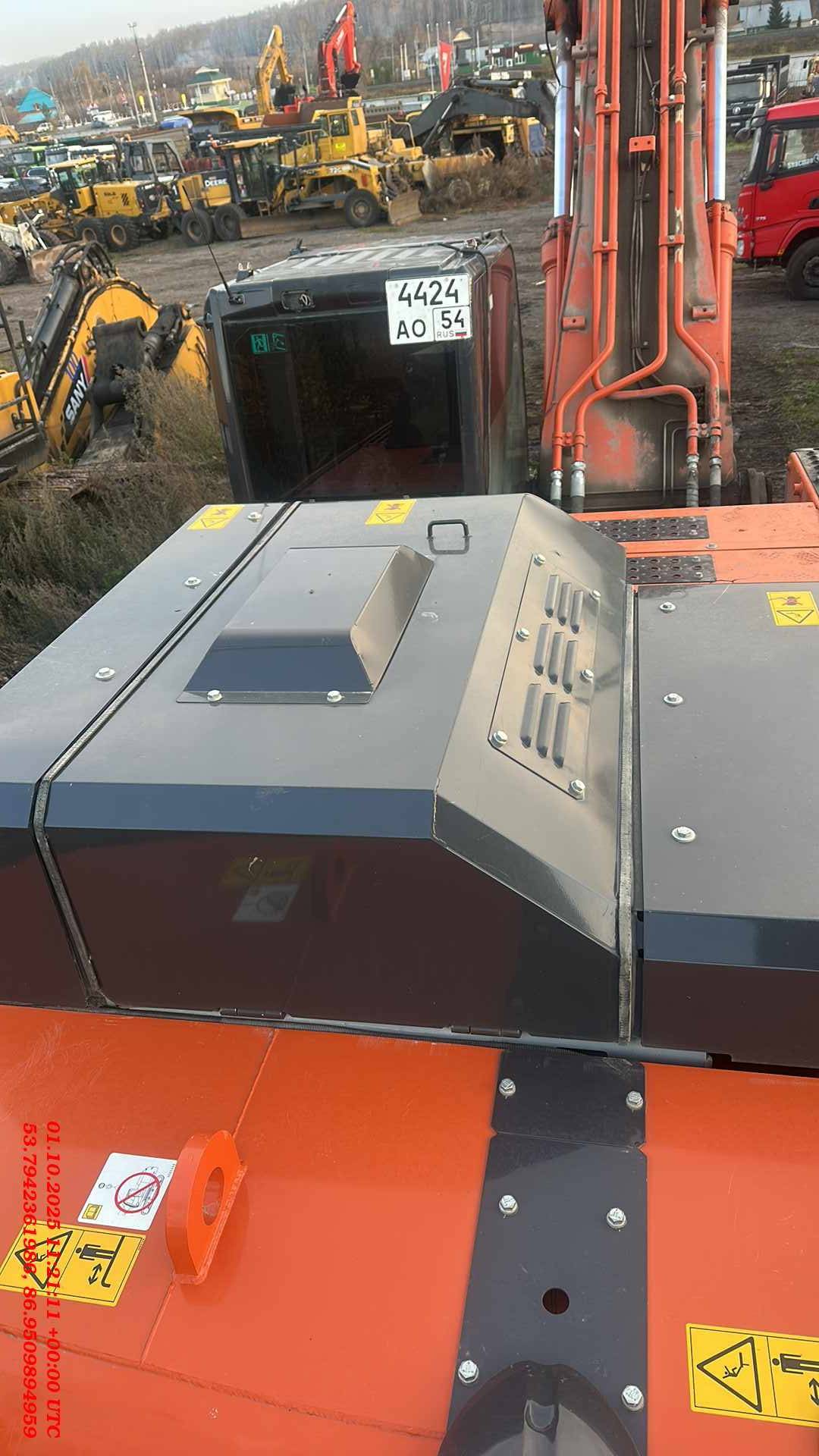 HITACHI ZX330-5A,  12 371 км, 2023 года в лизинг