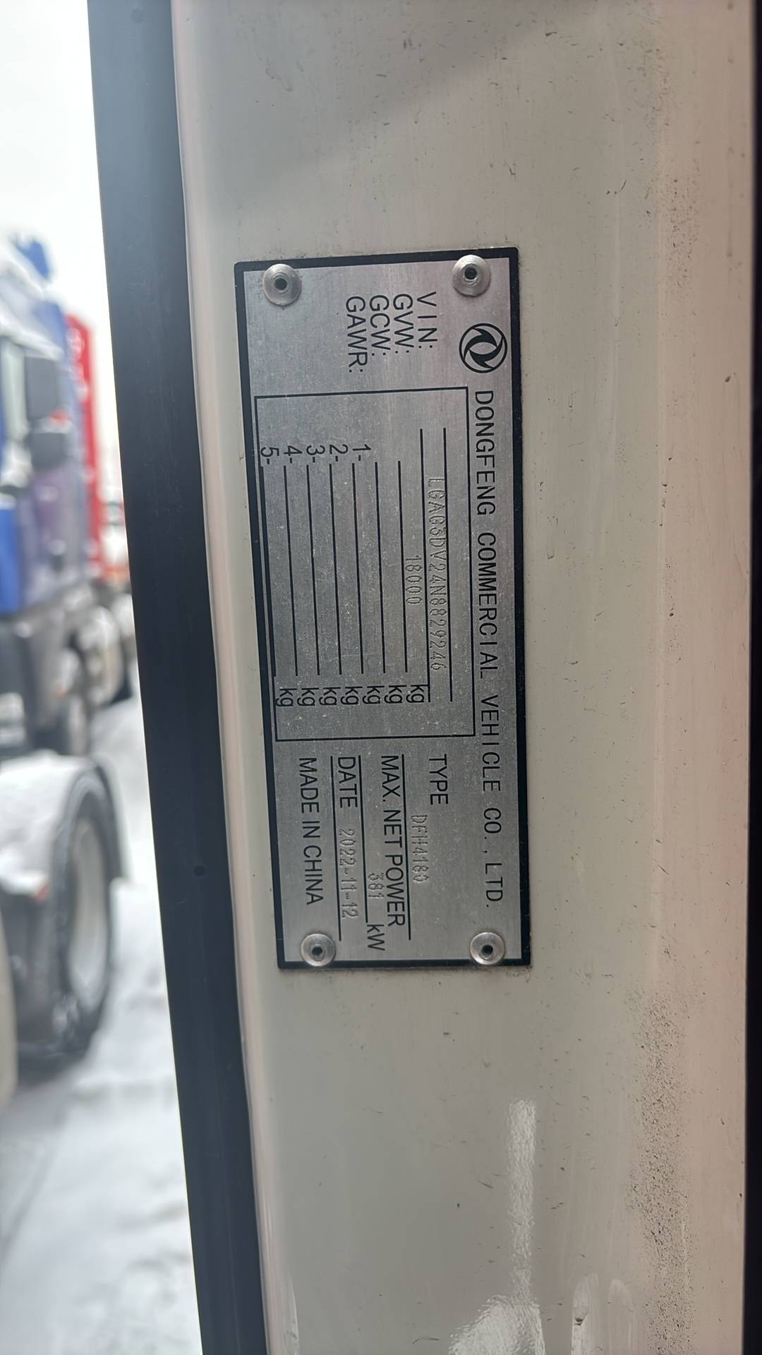 DongFeng GX DFH4180 4x2,  439 668 км, 2022 года в лизинг