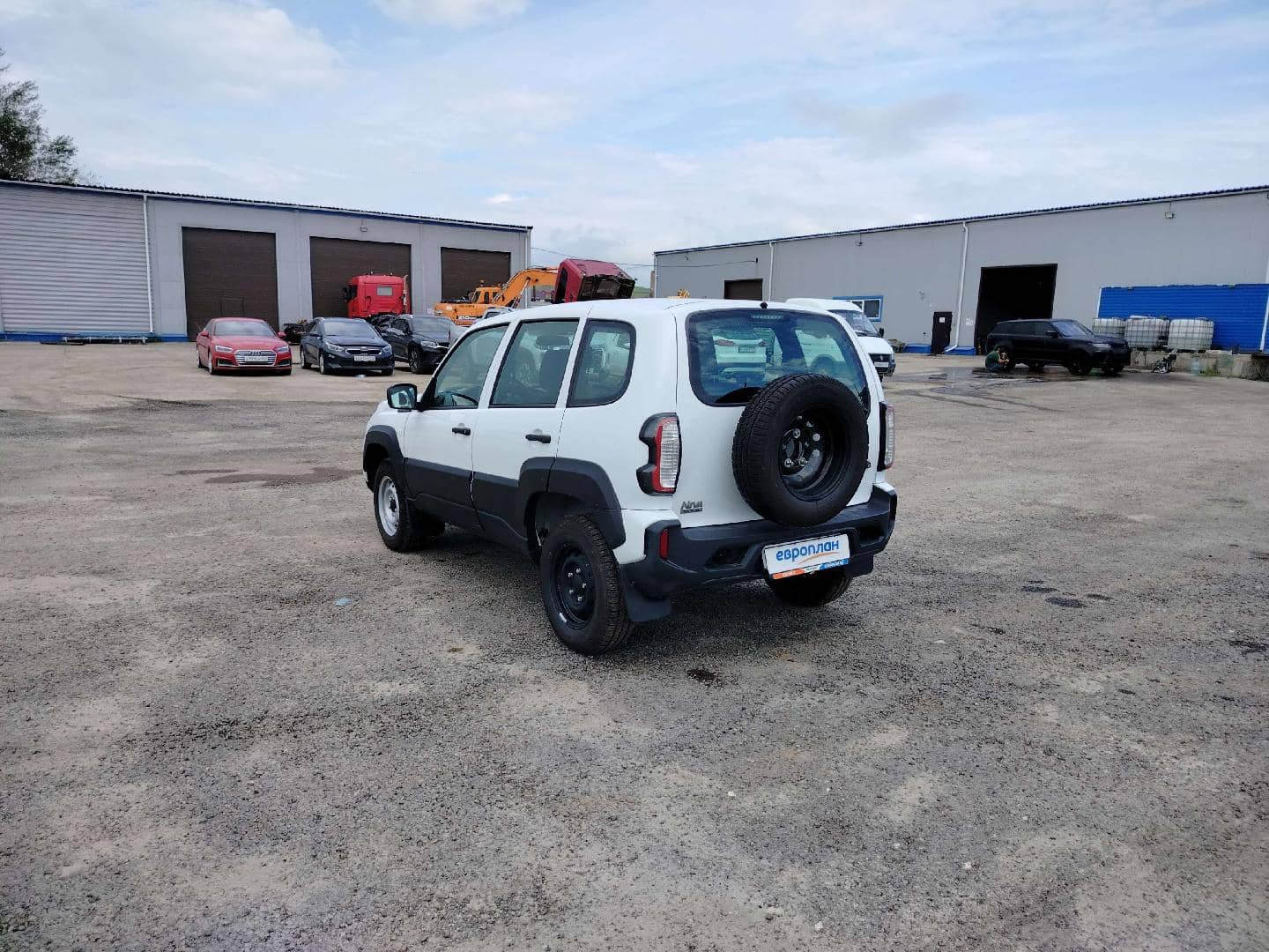 Lada Niva Travel,  8 071 км, 2025 года в лизинг