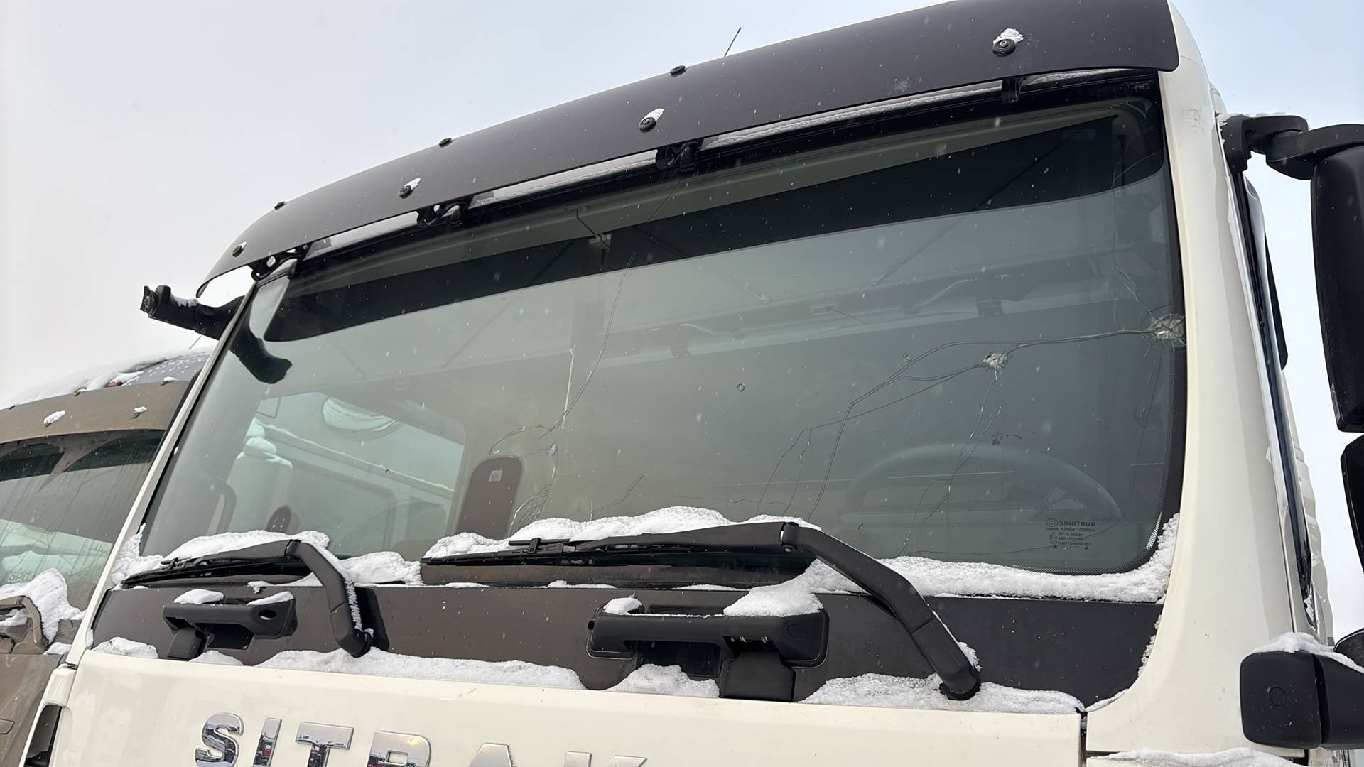 Sitrak C7H MAX ZZ4186V391HE,  292 750 км, 2023 года в лизинг