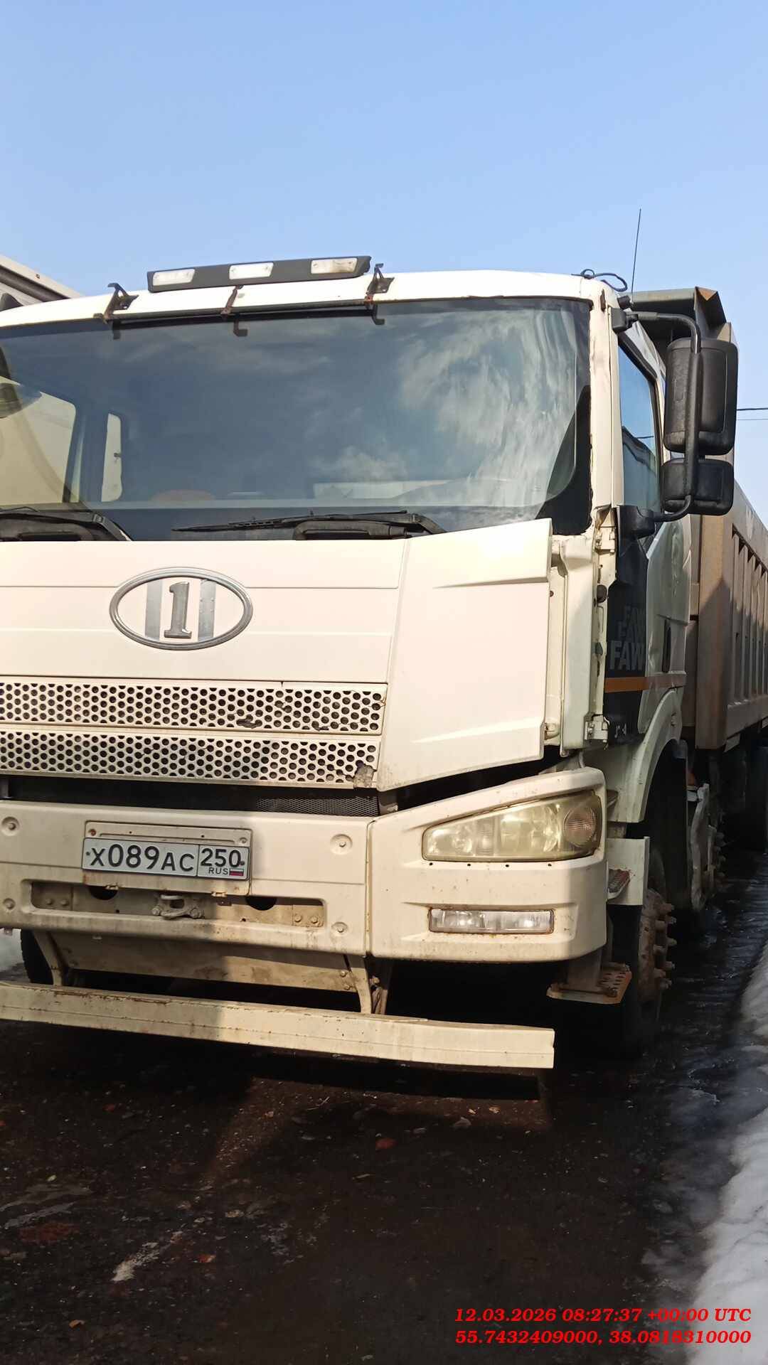 FAW CA3310P66K24T4E5 8х4,  200 000 км, 2022 года