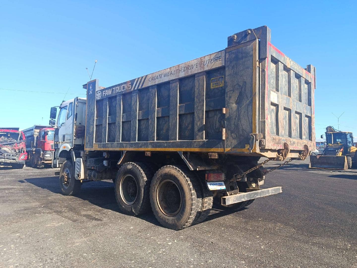 FAW CA3250P66K24L1TE5 6x6,  159 423 км, 2023 года в лизинг