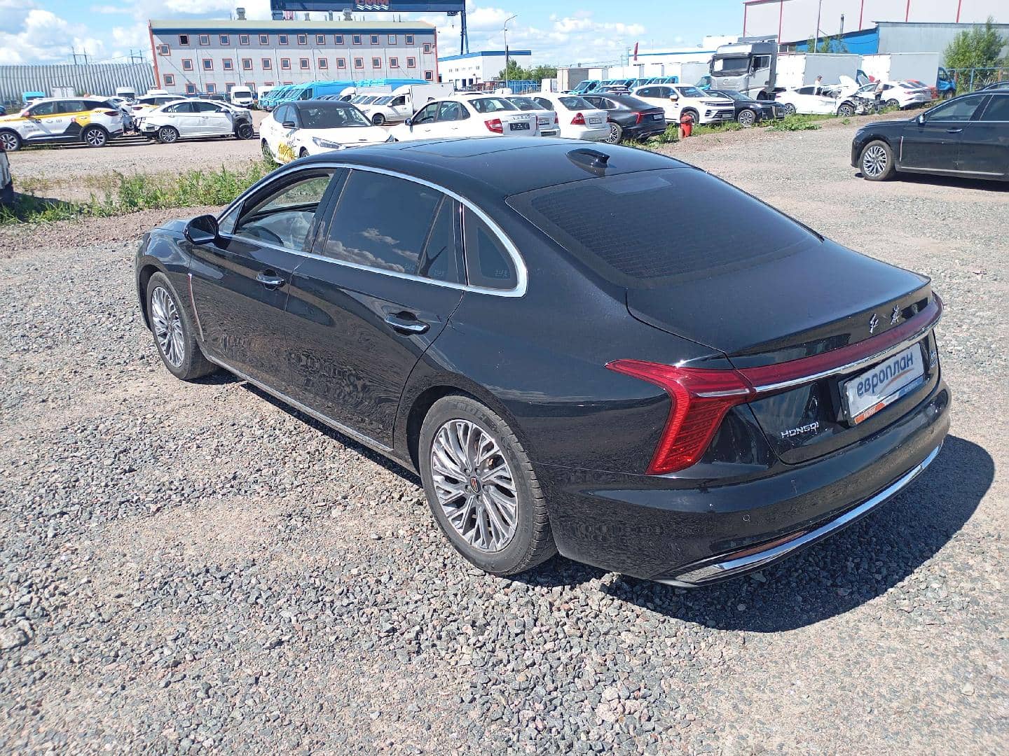 Hongqi H5,  91 155 км, 2024 года в лизинг