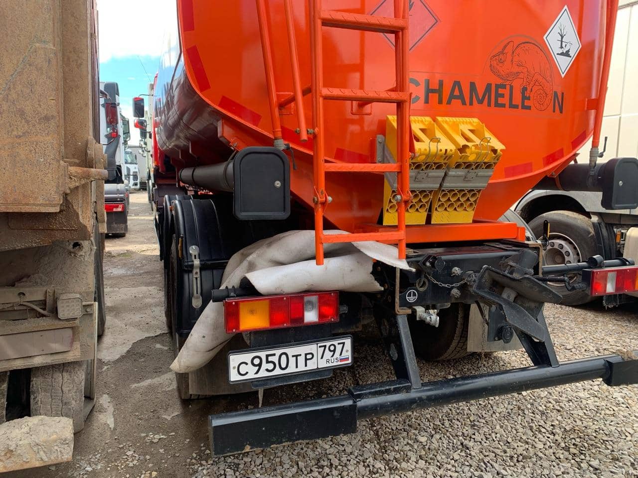 МАЗ 6312C9-8575-012,  6 296 км, 2024 года в лизинг