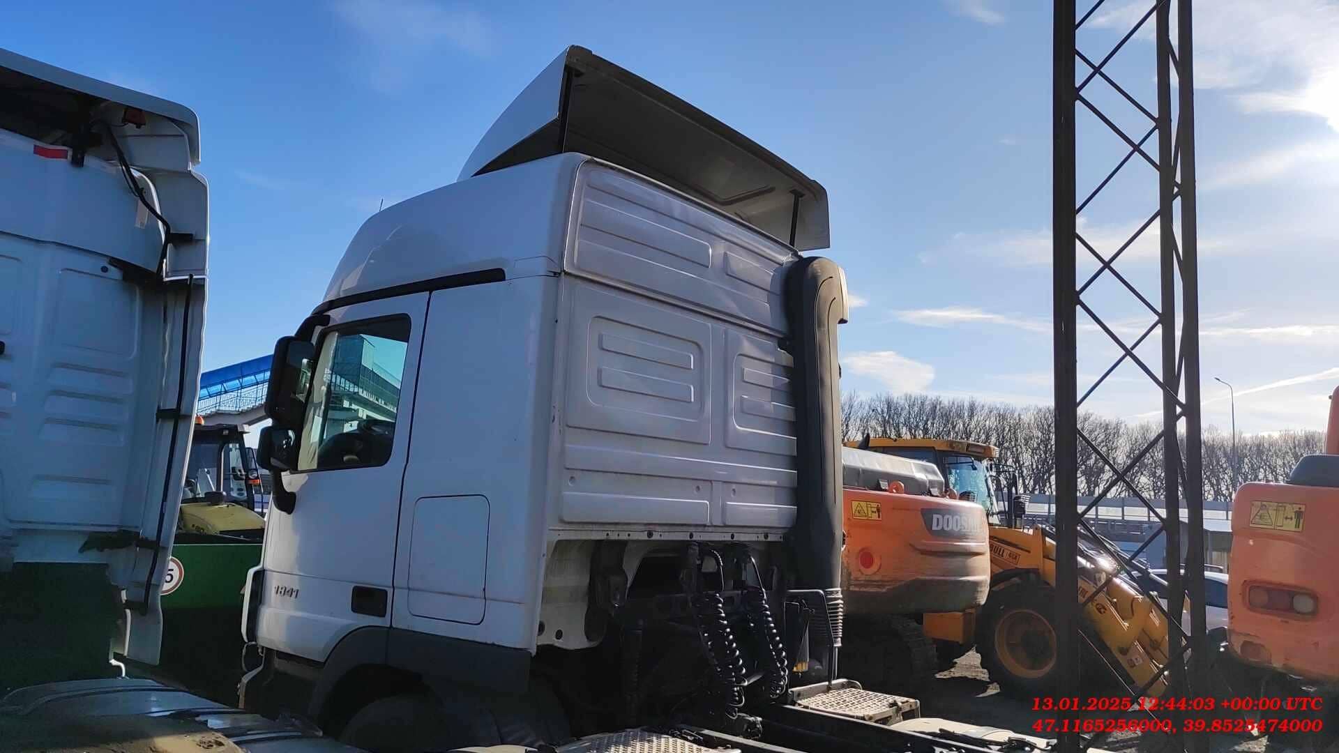 Mercedes-Benz Actros 3 1844 LS 4x2 (Megaspace),  800 000 км, 2018 года в лизинг