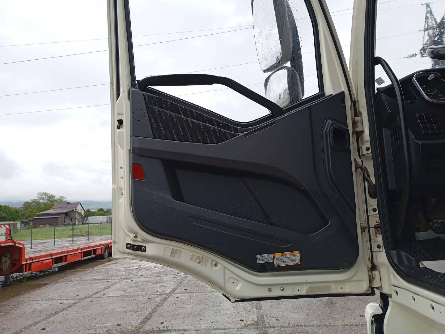 FAW CA3250P66K24T1E5 6х4,  216 492 км, 2023 года в лизинг