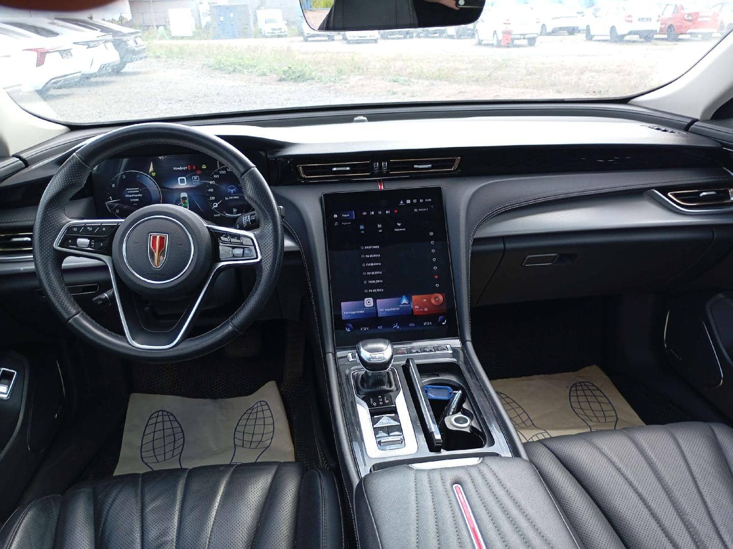 Hongqi H5,  117 685 км, 2024 года в лизинг