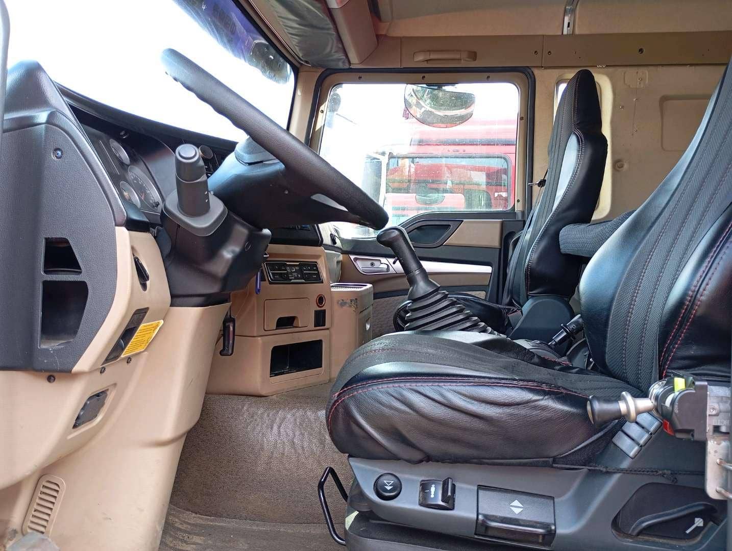 HOWO ZZ3256V384GE 6x4,  124 671 км, 2023 года в лизинг
