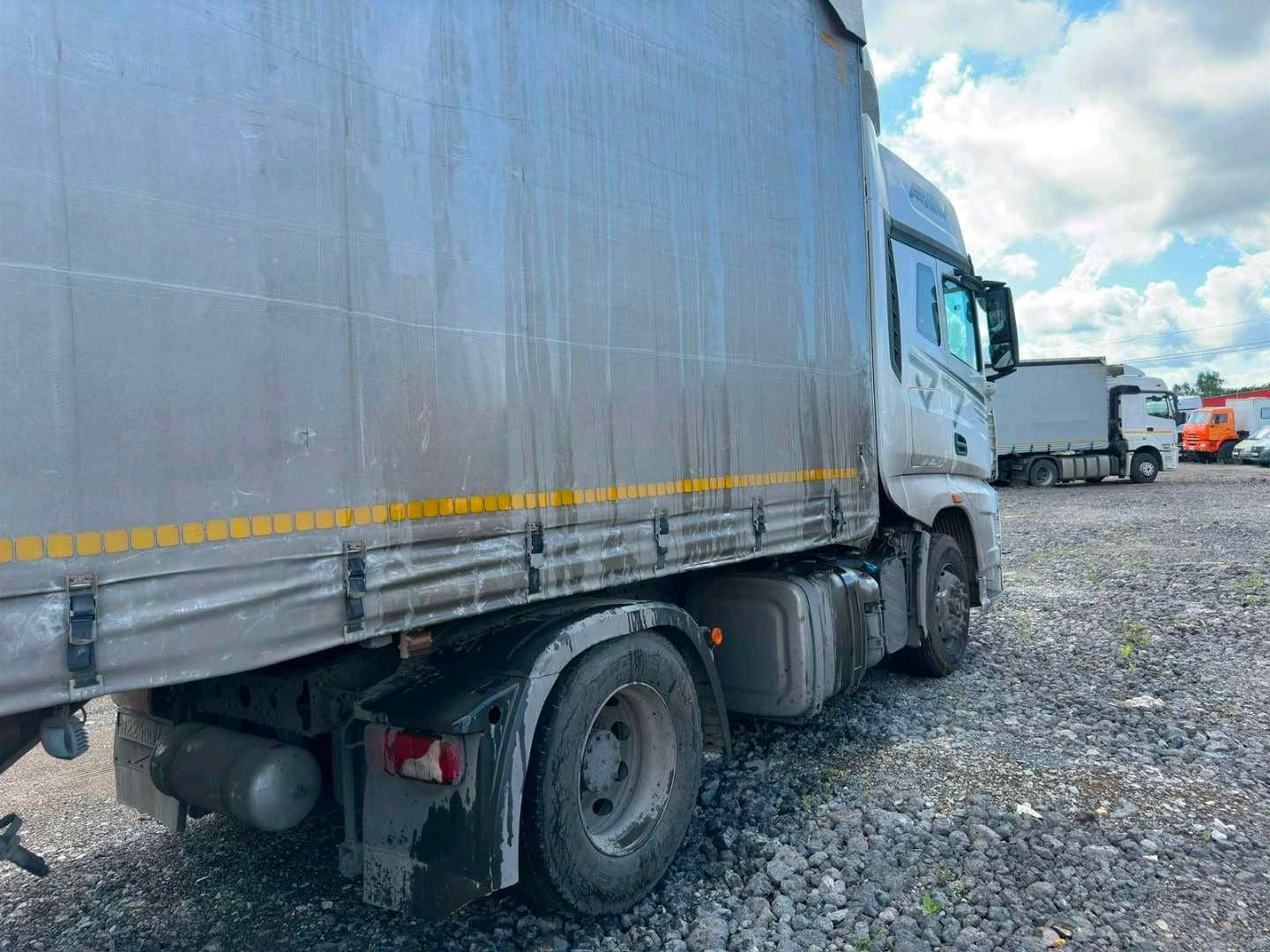 FAW CA4180P77K25E5 4x2,  340 231 км, 2023 года в лизинг