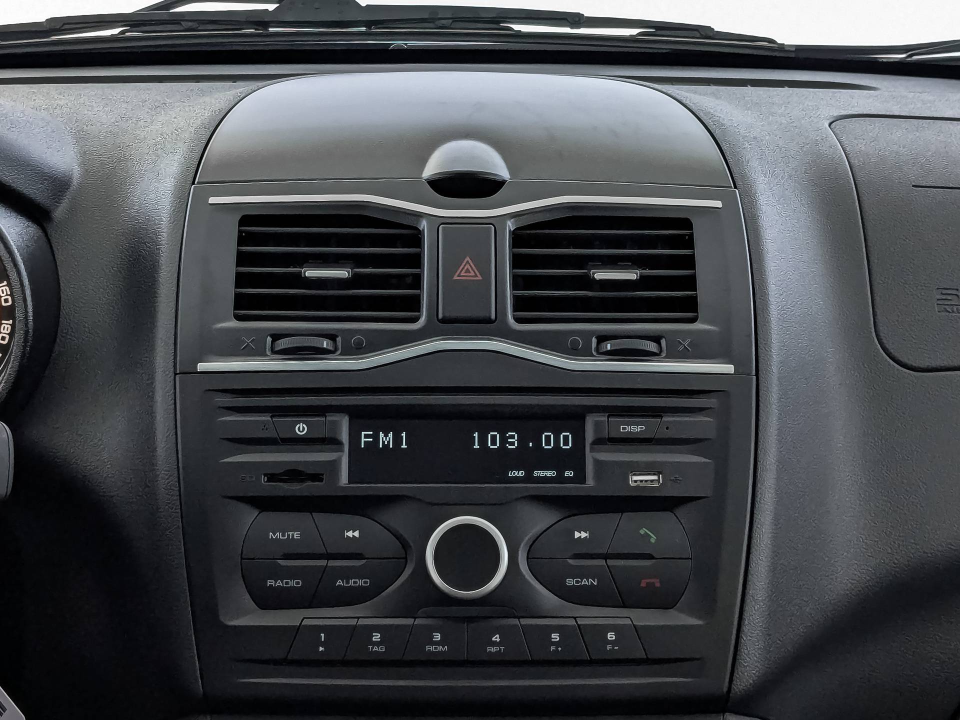 Lada Granta седан Comfort 24 Plus R15 1.6 106hp 5MT