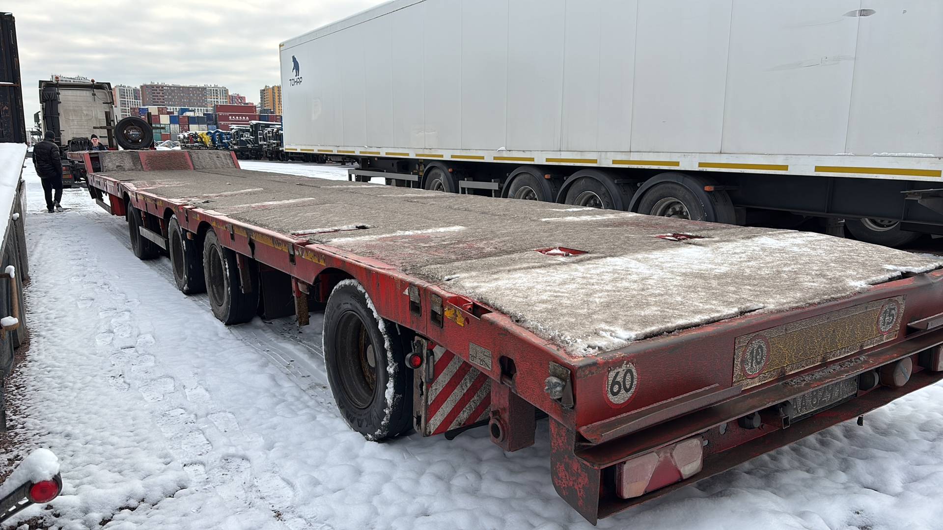 Компания СпецПрицеп Тяжеловоз низкорамный 9942L4, 2020 года в лизинг