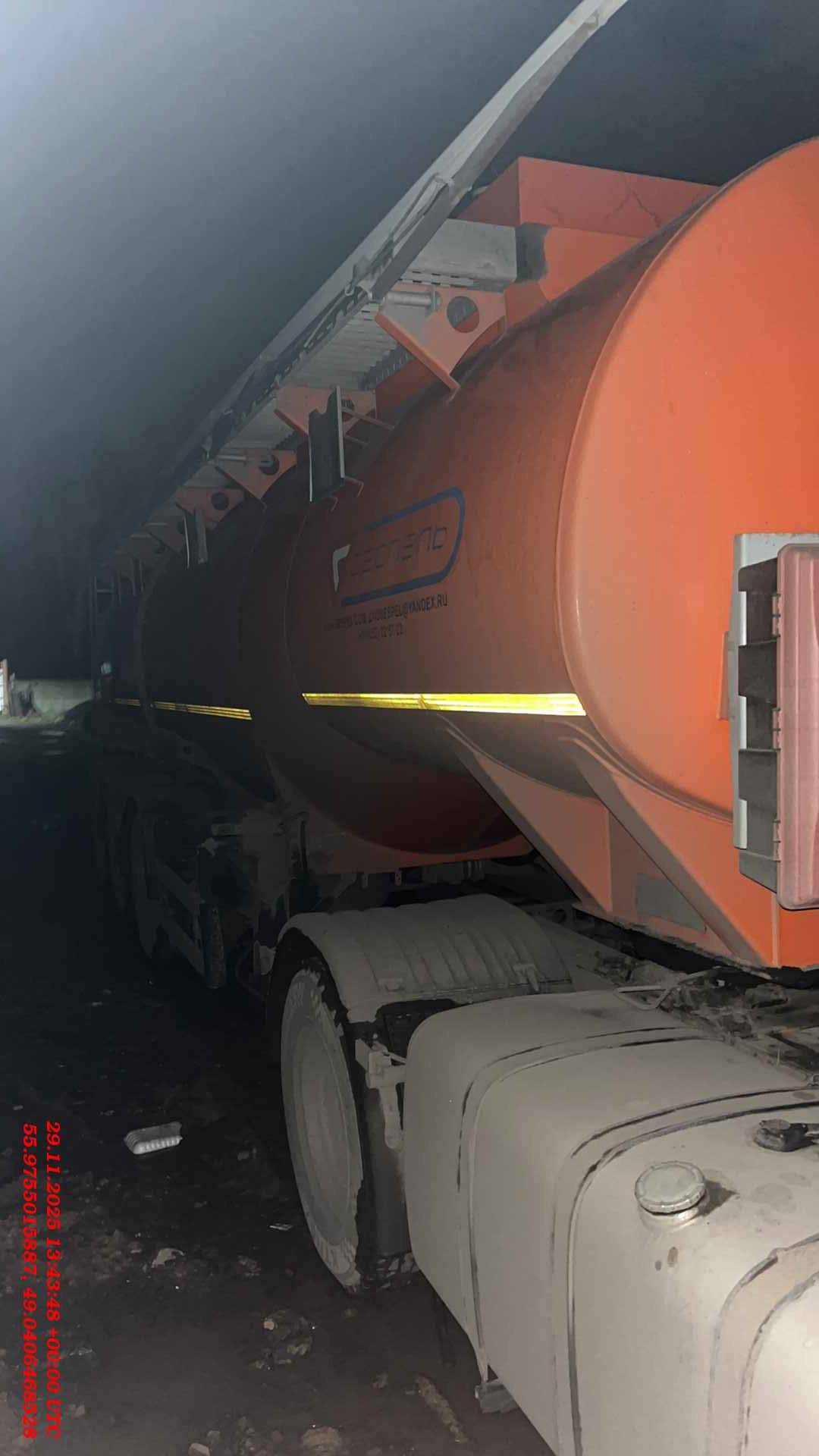 Сеспель Бензовоз SF3328 (964845), 2020 года