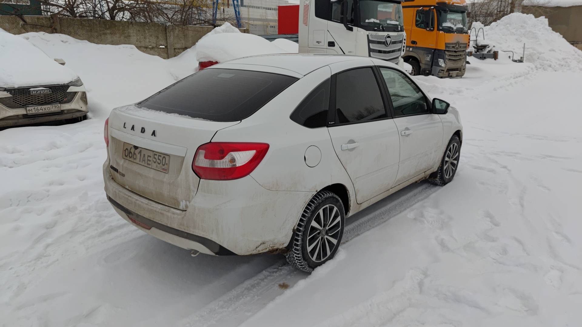 Lada Granta седан,  59 723 км, 2024 года в лизинг