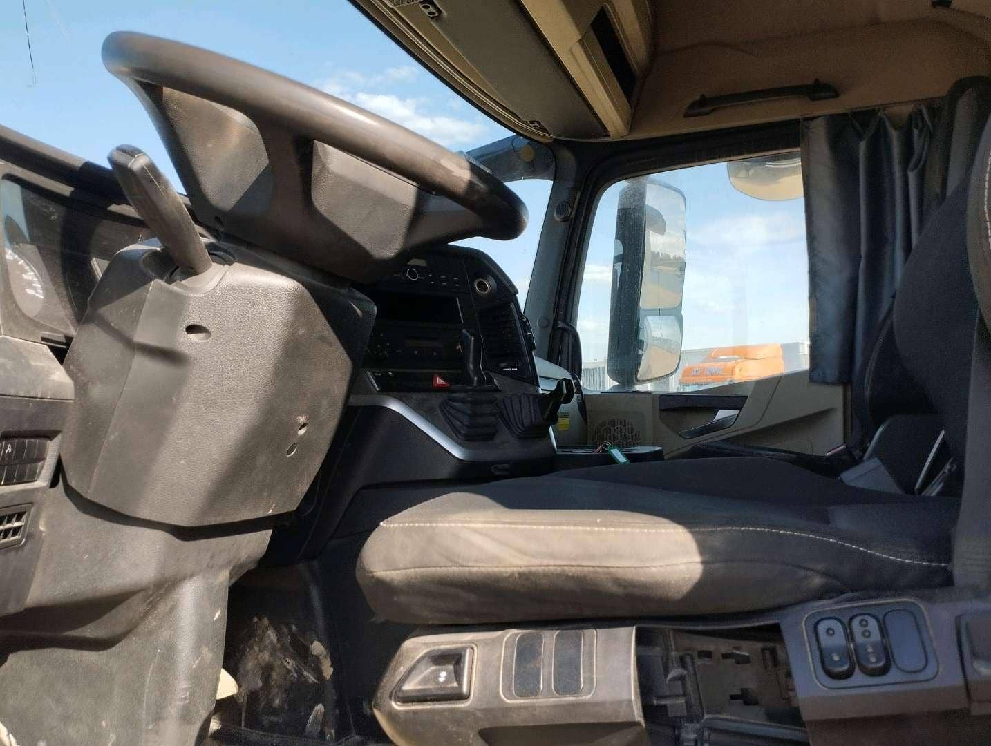 Mercedes-Benz Actros 2648 LS 6X4 (StreamSpace),  457 372 км, 2023 года в лизинг