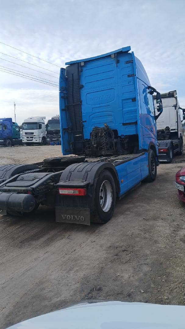 Volvo FH 460 4x2 (FH Globetrotter),  747 794 км, 2021 года в лизинг