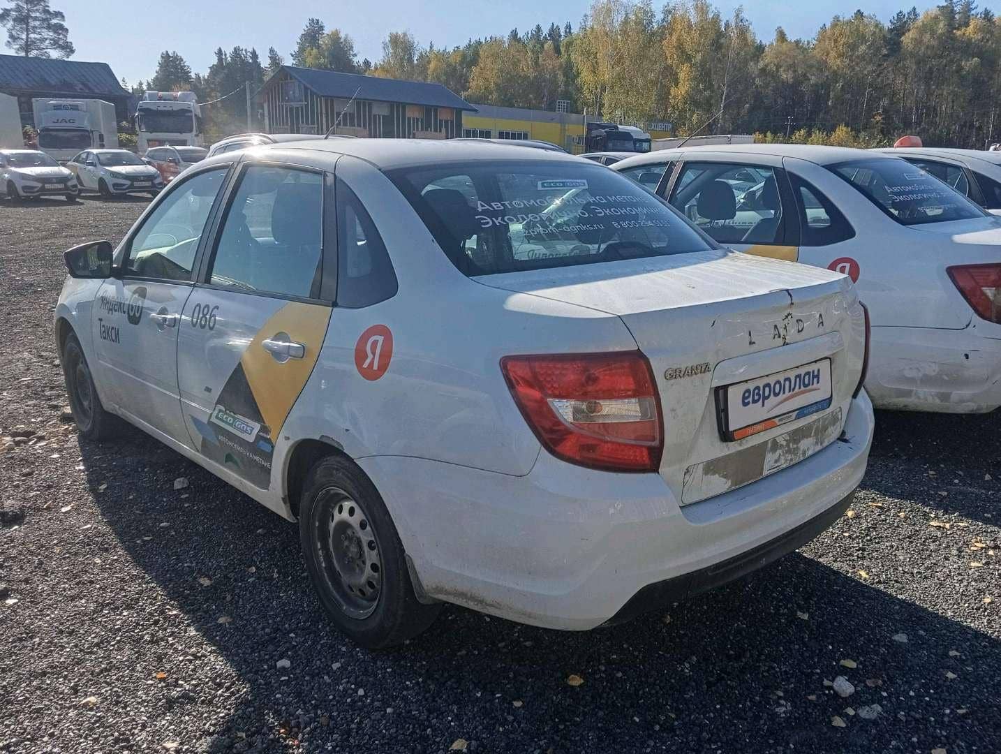 Lada Granta седан,  232 378 км, 2023 года в лизинг