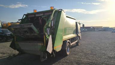 ISUZU NQR90Lh