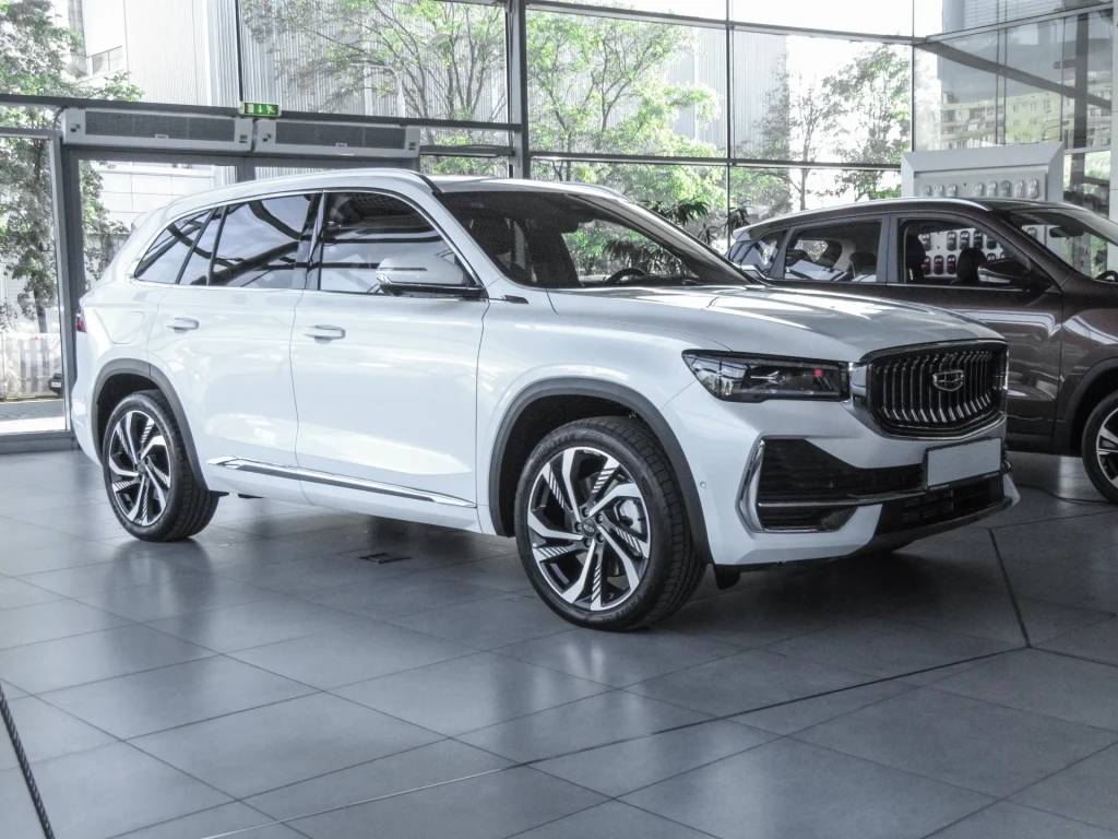 Geely Monjaro Flagship 2.0T (238 hp) 8AT 4WD