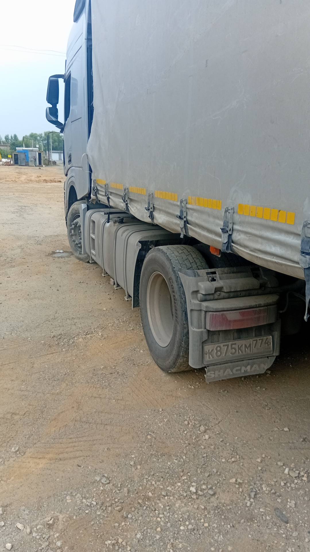 Shacman SX4188YY381,  290 215 км, 2023 года в лизинг