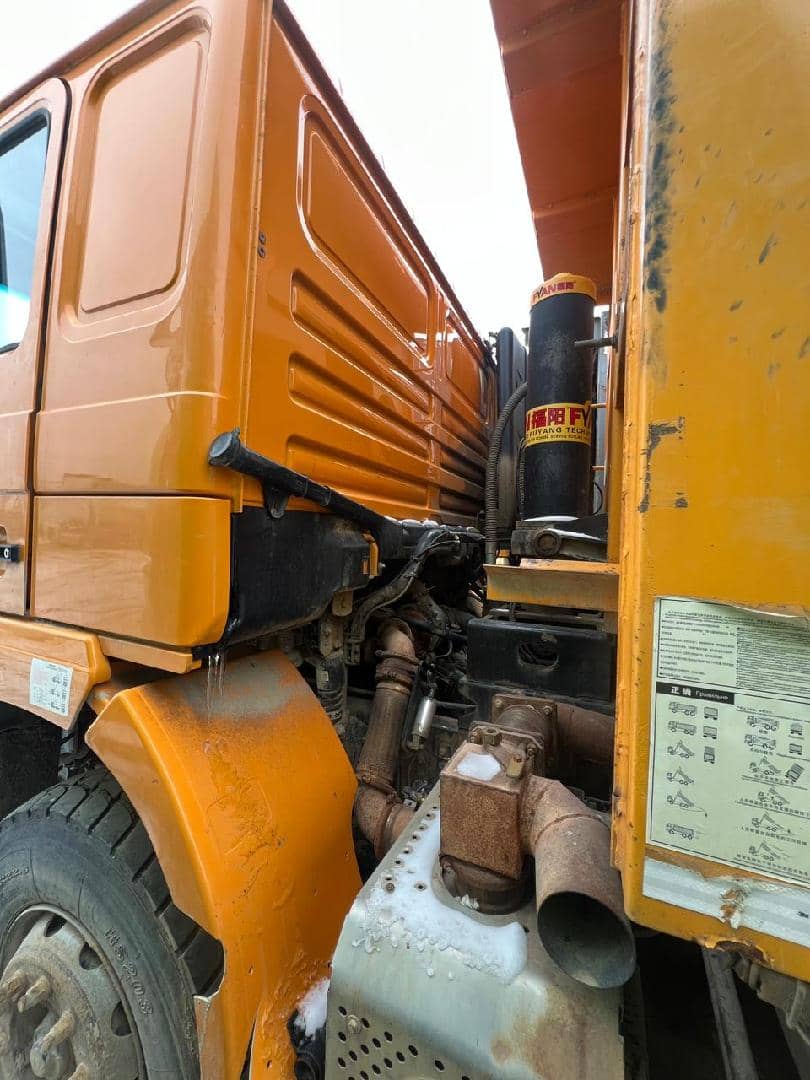 Shacman SX3258DR384,  1 км, 2020 года в лизинг