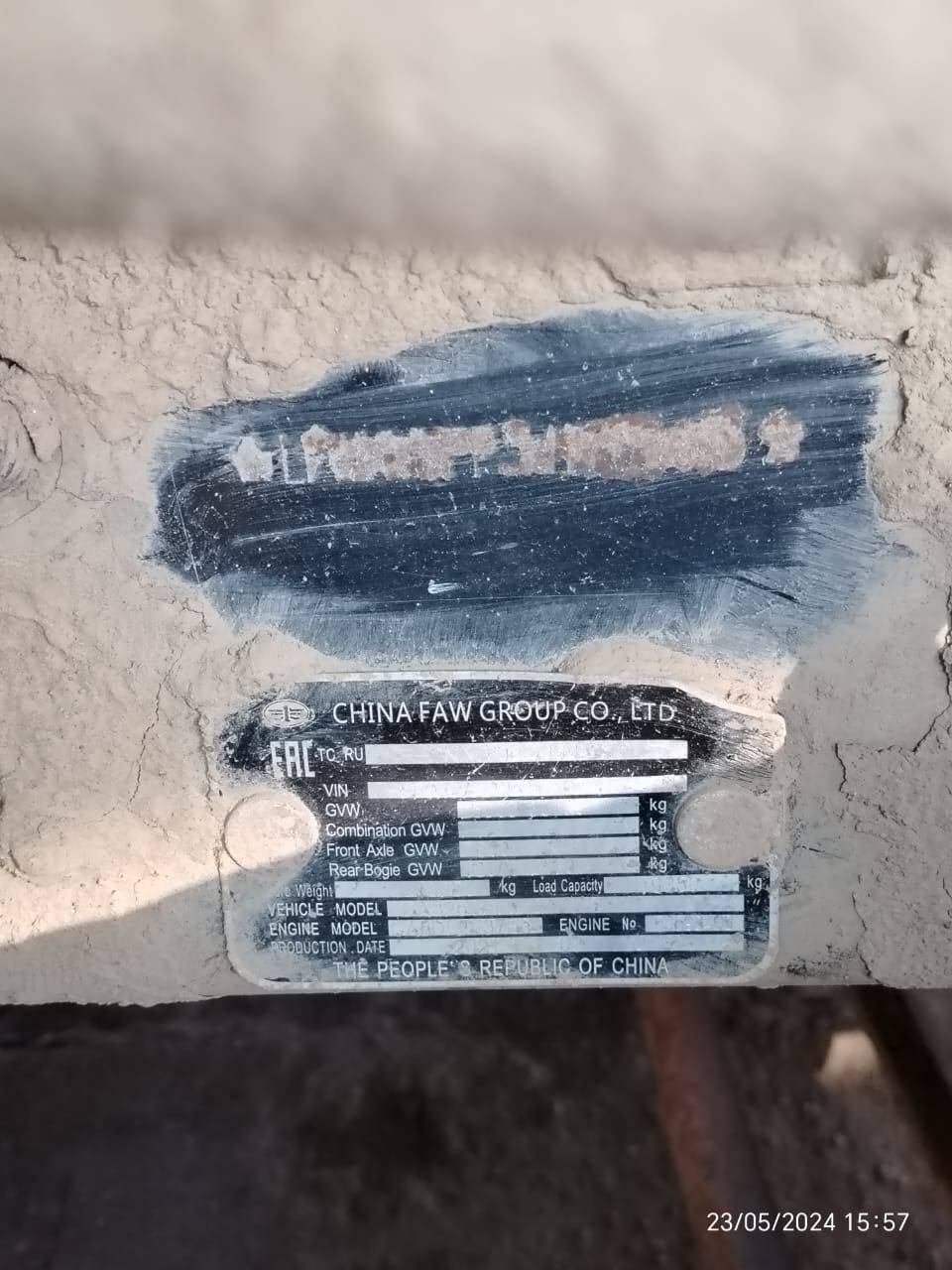 FAW CA3250P66K2T1E5 6х4,  123 412 км, 2021 года в лизинг
