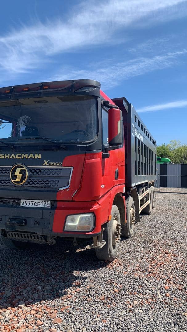 Shacman SX33186V366